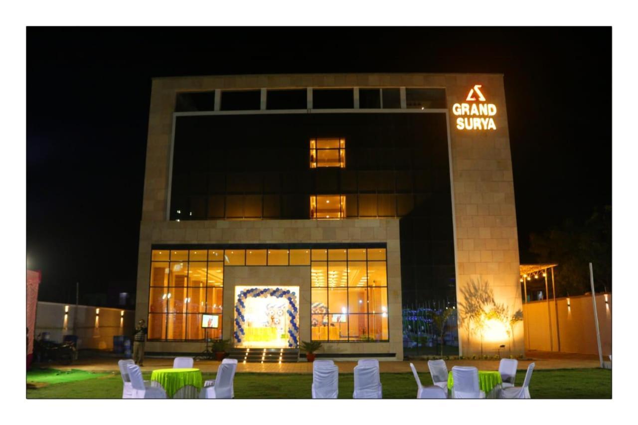 Hotel Grand Surya Kodarma Exterior photo
