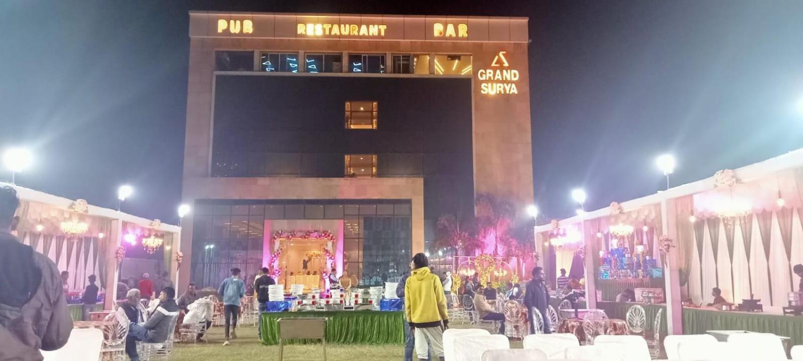 Hotel Grand Surya Kodarma Exterior photo