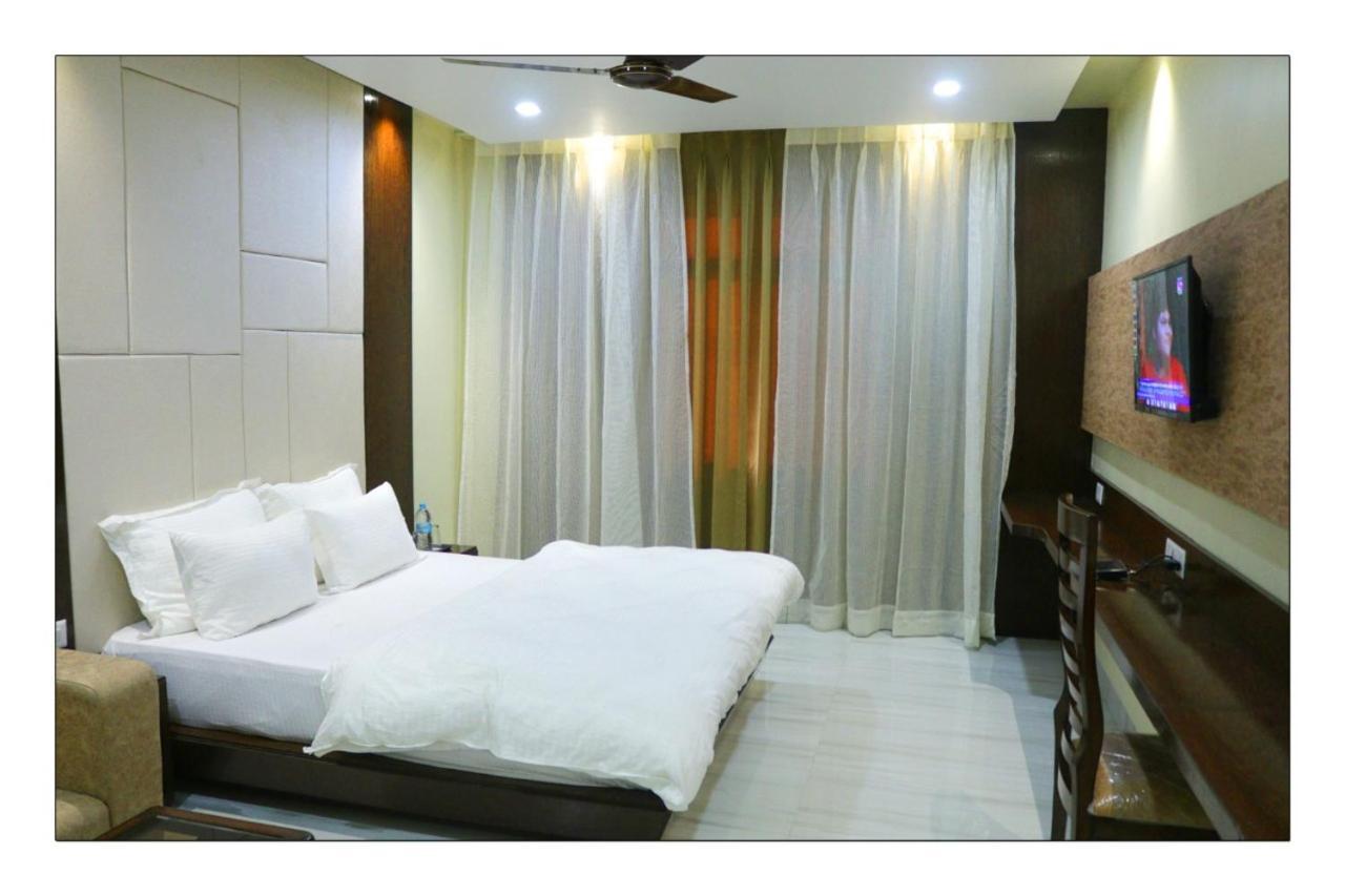 Hotel Grand Surya Kodarma Exterior photo
